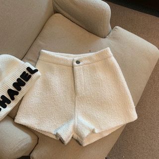 (Category: ) located in . Submitted by yliiingg (Listing ID 1294982543, Image 1). Description: .