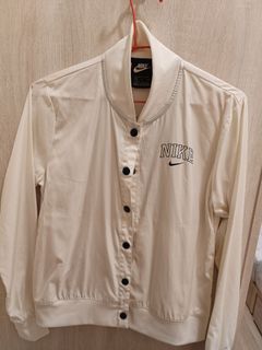 由 pig721 (刊登 ID 1295144883，圖片 1) 提交，位於 的 (類別：)，說明：。
