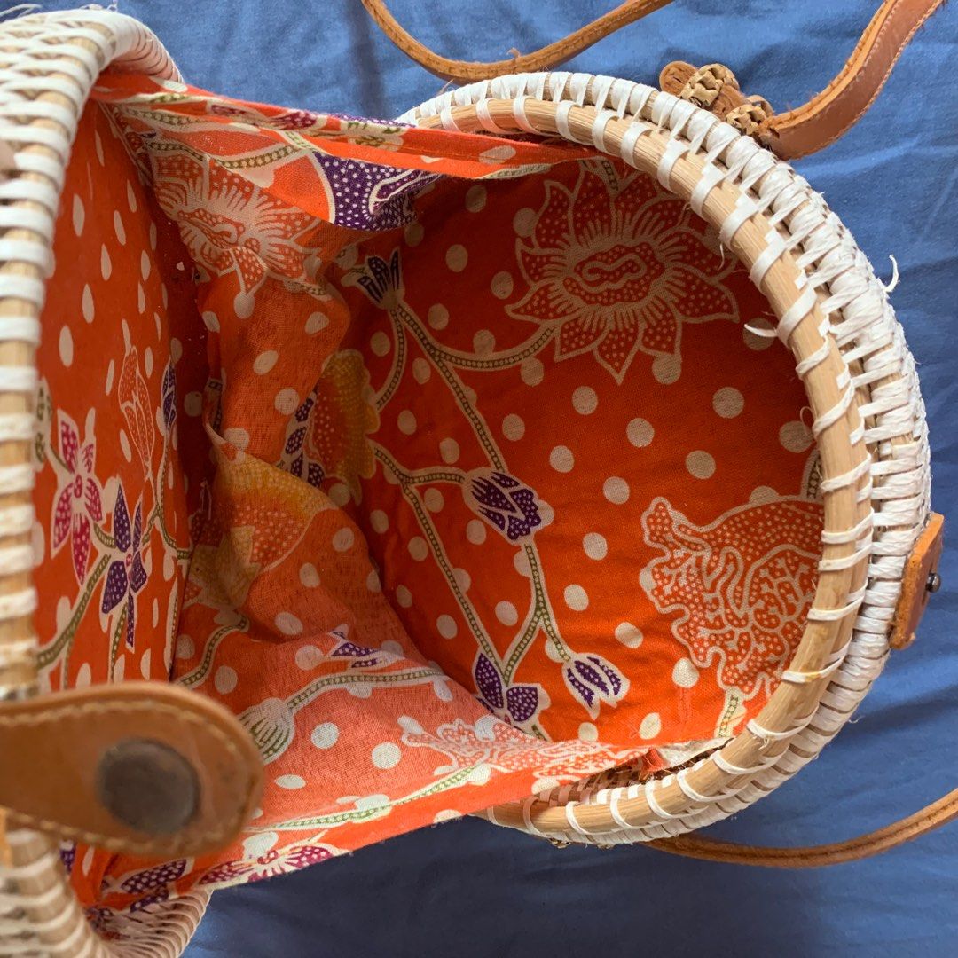 bali bag (Category: Beach Bags) located in Iloilo. Submitted by declutterbykid (Listing ID 1295128918, Image 3). Description: see pics for deets.