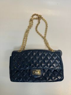 （分類：）位於 。 由 reginaleungggg 提交（商品編號 1295108227，圖片 1）。簡介： 。
