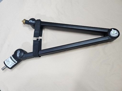 Blue Microphones Compass Premium Tube-Style Microphone Broadcast Boom ...