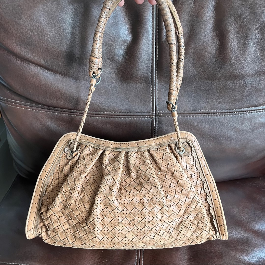 Bottega Veneta BV classic vintage intrecciato leather shoulder bag 641