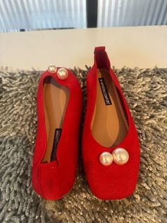 (Category: ) located in . Submitted by solelypreloved (Listing ID 1295033334, Image 1). Description: .