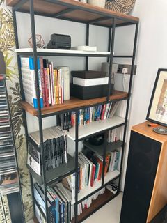 (Category: ) located in . Submitted by swisssing (Listing ID 1295110832, Image 1). Description: .