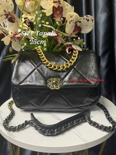 (Category: ) located in . Submitted by bundle.preloved.new (Listing ID 1295145448, Image 1). Description: .