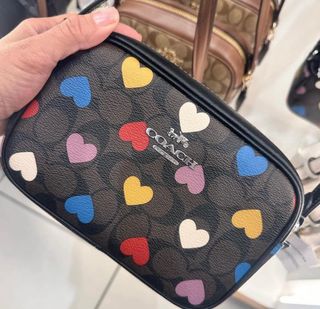 (Category: ) located in . Submitted by pshoppers. (Listing ID 1295109556, Image 1). Description: .