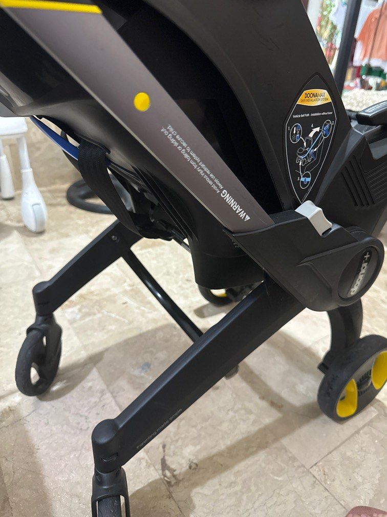 Doona Carseat/Stroller in Nitro Black (Category: Strollers) located in Manila. Submitted by imliezelmae18 (Listing ID 1294011781, Image 3). Description: Expiration date: December 28, 2028 With complete set (newborn cushion and yung panglagay sa seat sa car para hindi madumihan) Wala pa 10x nagamit sa mall. 13kg na si baby kaya hindi na namin pinapagamit. No box. slightly nego.