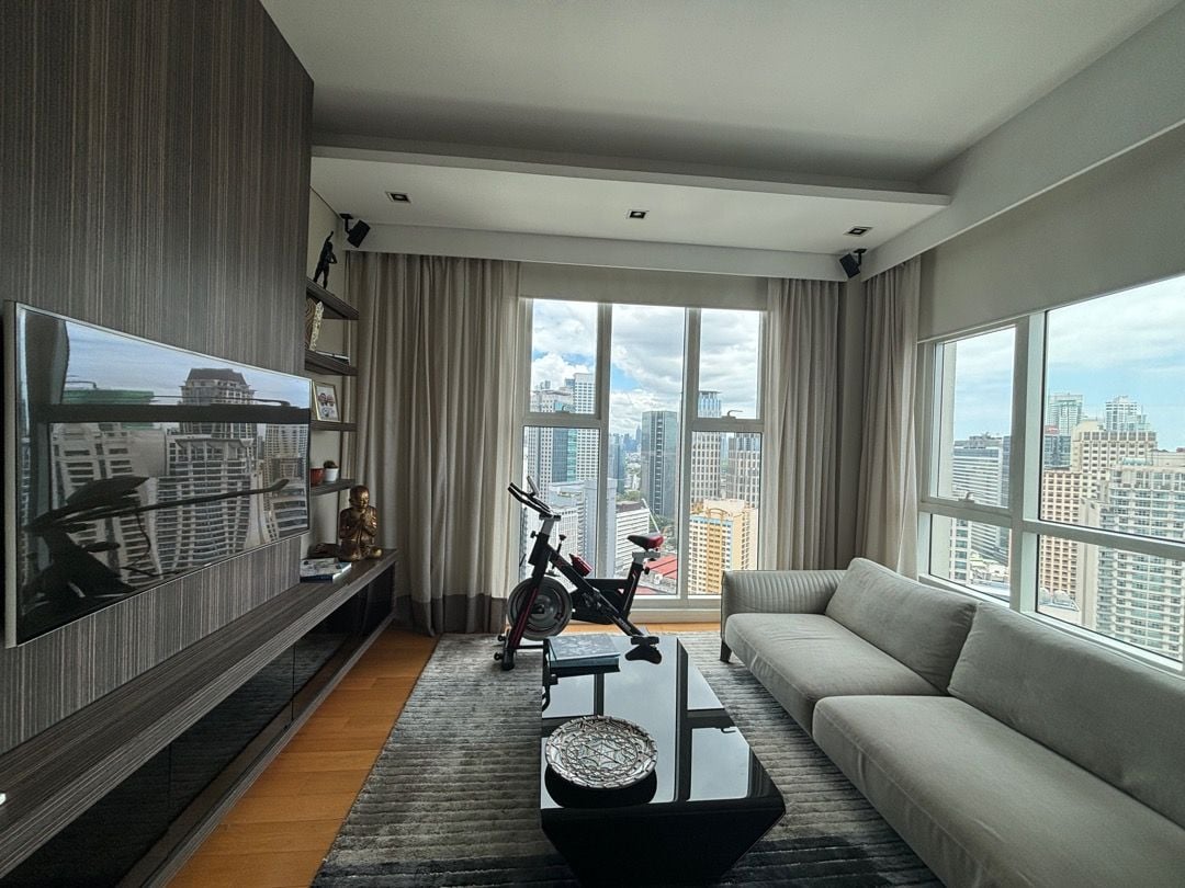 View of Industrial Condo Unit For Sale | Small Unit | Warehousing | OFF MVRKT