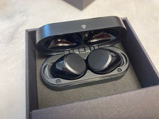（分類：）位於 。 由 chanalternative27 提交（商品編號 1295109832，圖片 1）。簡介： 。