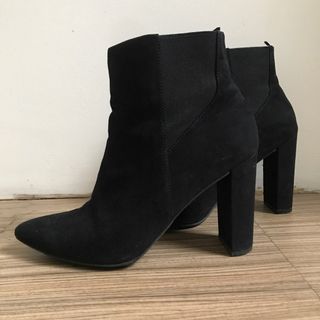 H&M Boots Black Ankle Boots size 39