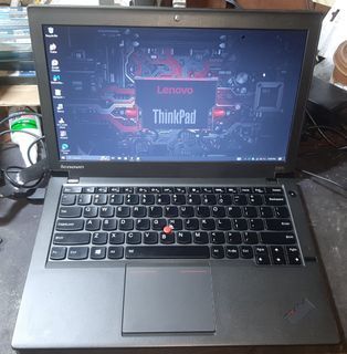 Lenovo ThinkPad X240 > Core i7 4th Gen, 4GB RAM, HDD 500GB 7200rpm