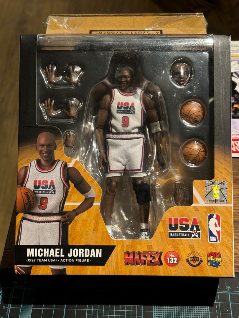 MAFEX Michael Jordan 1992 TEAM USA ジョーダン Amazon.com: Medicom Michael Jordan 1992 Team USA Mafex