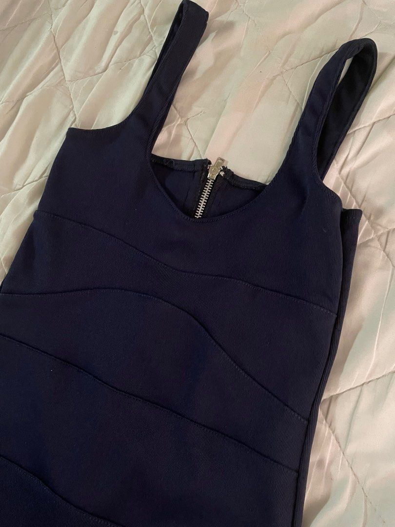 Navy blue body con dress (Category: Dresses) located in Mandaluyong City. Submitted by txnylll (Listing ID 1295097206, Image 1). Description: .