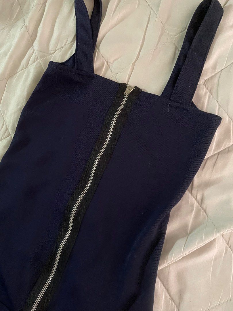 Navy blue body con dress (Category: Dresses) located in Mandaluyong City. Submitted by txnylll (Listing ID 1295097206, Image 3). Description: .
