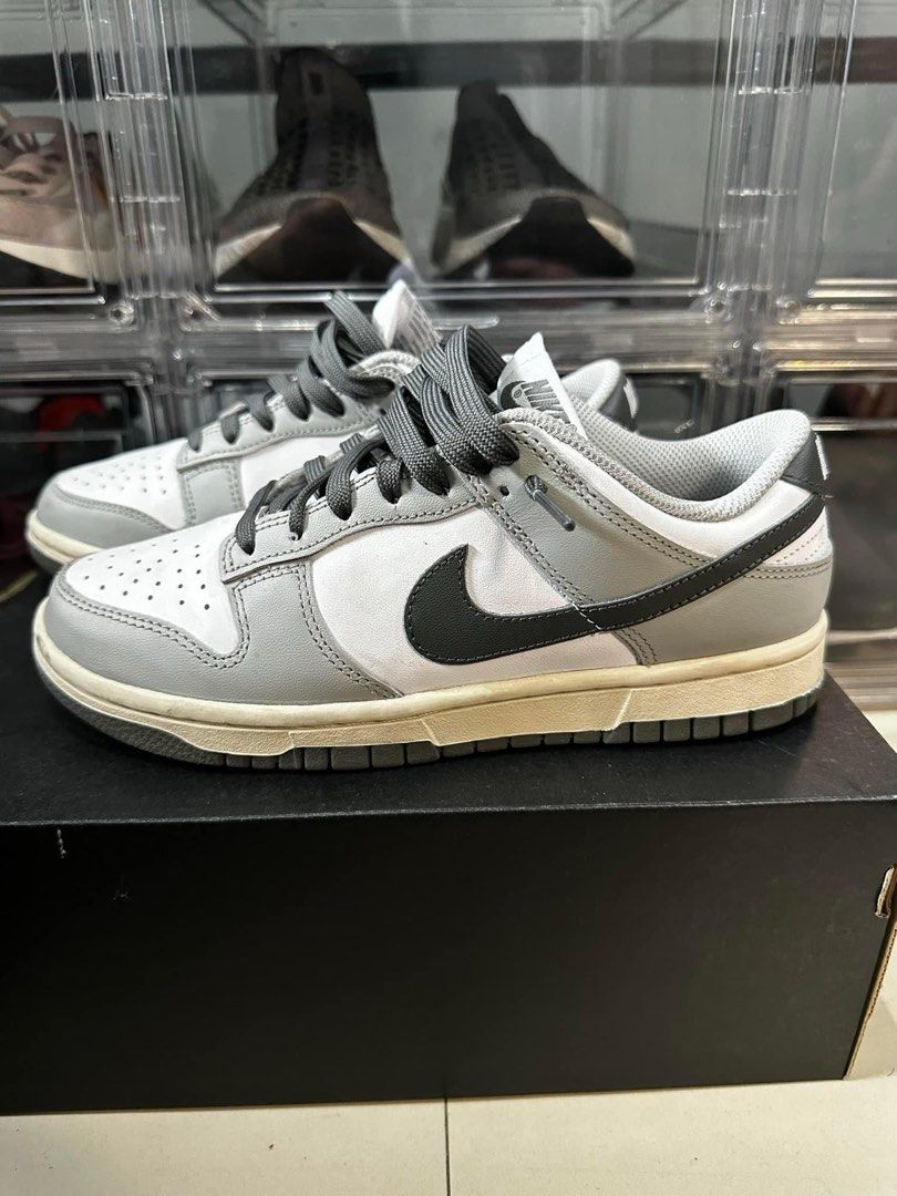 nike dunk (Category: Sneakers) located in Malabon City. Submitted by cbpreloveditems (Listing ID 1295067955, Image 1). Description: good as new size 7 women .