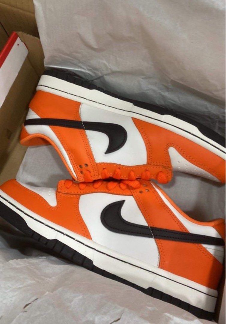 Nike Dunk Low Halloween (Category: Sneakers) located in Antipolo. Submitted by _secondchances (Listing ID 1295122369, Image 1). Description: Nike Dunk Low Halloween 2022 GS Size: 5.5 Y (US 7 Women 24cm) Used once Rfs: not my style.