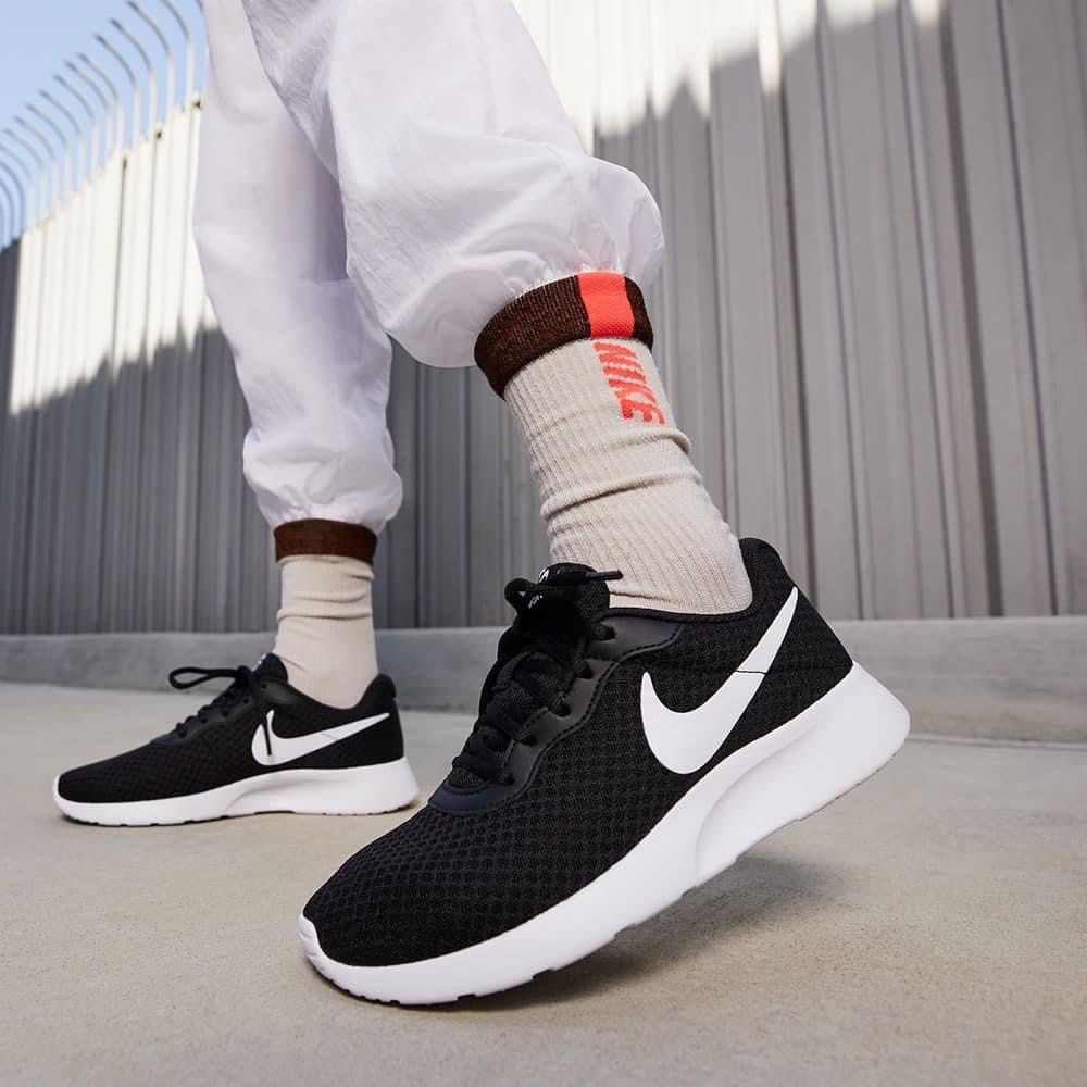 Nike TANJUN