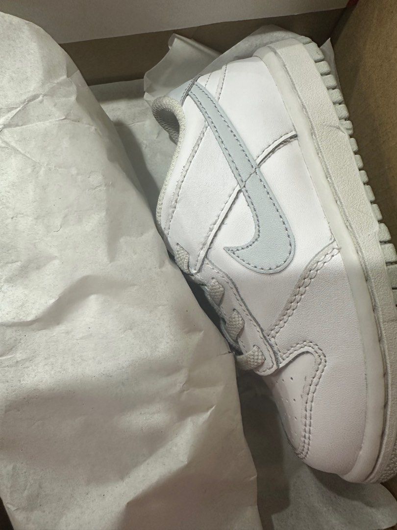 Nike Dunk Low White Toddler Shoes (Category: Sneakers) located in Quezon City. Submitted by gracesc (Listing ID 1295031177, Image 3). Description: Size 9C.