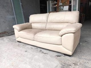 Nitori beige leather sofa  76L x 34W x 17H seat height inches Sandalan height 35 inches In good condition