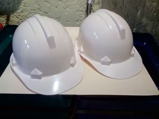 ORDINARY HARD HAT WHITE