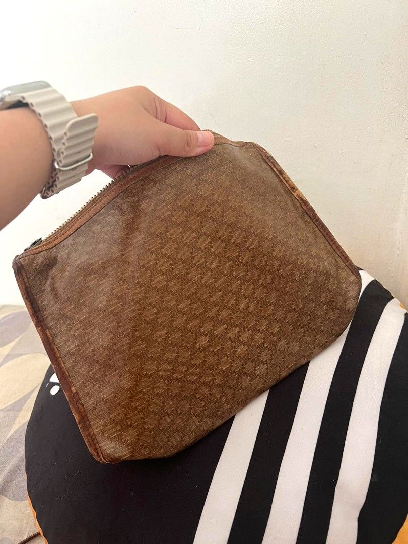 Original Celine Macademe Clutch Bag (Category: Luxury Bags & Wallets) located in Quezon City. Submitted by nnncorner (Listing ID 1295096091, Image 3). Description: Original from Japan Vintage No issues on front and back leather rubs on sides and normal signs so pls manage your expectations please browse pictures 8/10 condition no odor 2,000 down price to 1,000 fixed price na.