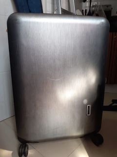 （分類：）位於 。 由 alexa1990 提交（商品編號 1295149546，圖片 1）。簡介： 。
