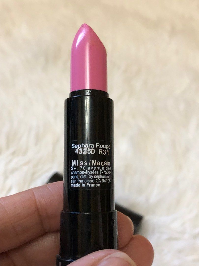 Sephora lipstick (Category: Makeup) located in Pasig City. Submitted by jamcolecciones (Listing ID 1295099659, Image 2). Description: Used once. Not my shade. I just wiped the tip para clean. .