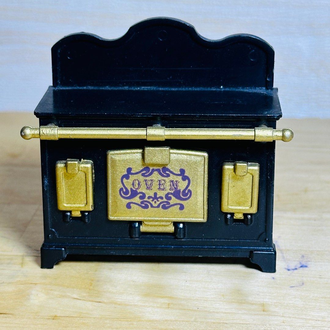 SYLVANIAN FAMILIES Vintage Rare OVEN EPOCH Miniature Furniture Collectible Toy (Category: Vintage Collectibles) located in Candon. Submitted by deign.garage.shop (Listing ID 1295148033, Image 1). Description: 💥 SYLVANIAN FAMILIES Vintage Rare OVEN ✅ EPOCH Miniature Furniture ✅ Collectible Toy from Japan Container 🚚 COD via Xhopee Checkout.