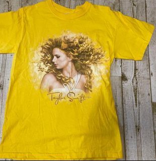 Taylor Swift Fearless Tour Yellow Tee