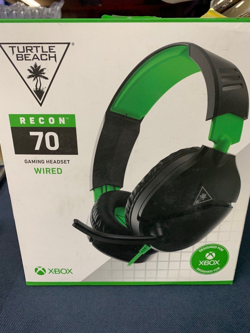 Turtle Beach Recon 70 Gaming Headset Wired (w issue) (Category: Xbox) located in Pasay City. Submitted by ayinong168 (Listing ID 1295065208, Image 1). Description: Item is in excellent condition mint, with box and manual with issue detached mic can be repaired pm for order.
