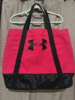 Under Armour Neon pink gym bag