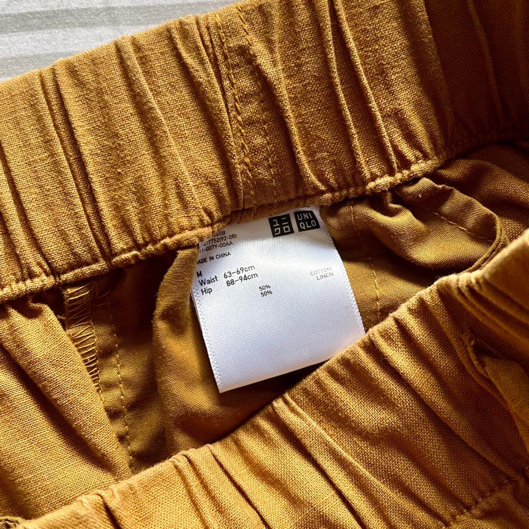 Uniqlo Shorts Brown/Beige (Category: Shorts) located in Makati City. Submitted by jmseduardo (Listing ID 1295103725, Image 3). Description: .