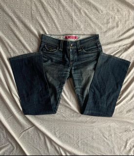 (Category: ) located in . Submitted by my9aa (Listing ID 1295121752, Image 1). Description: .
