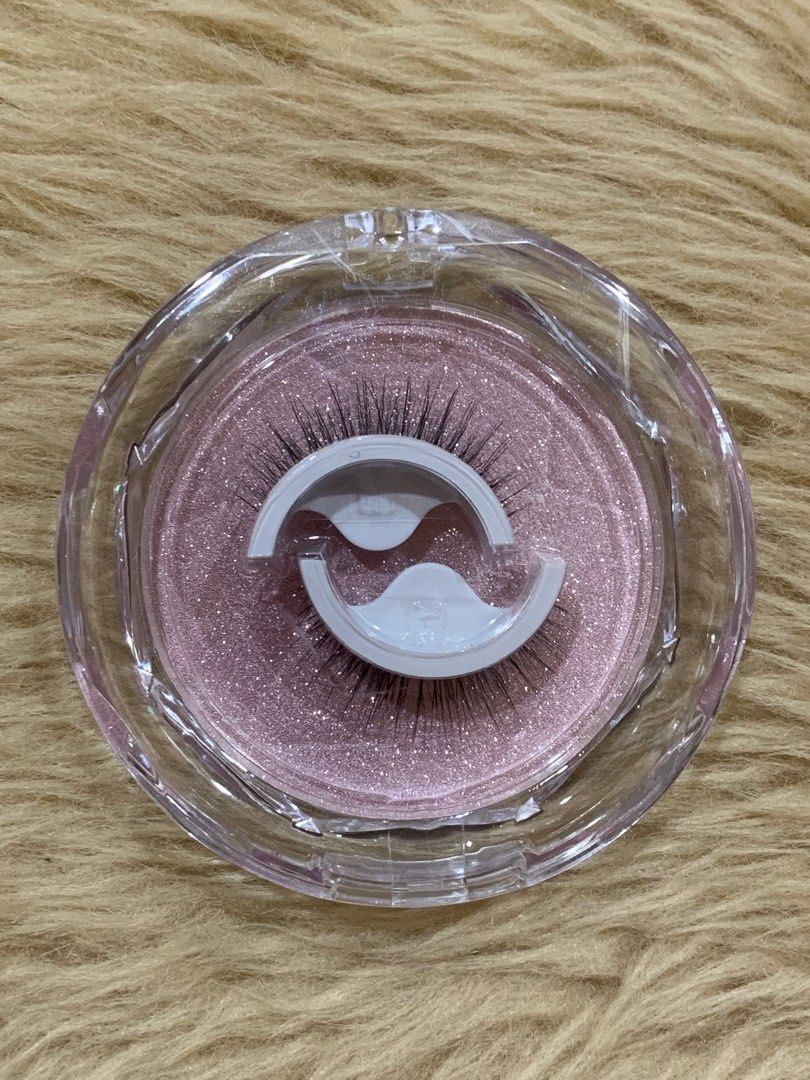 1 Pair False Eyelashes (A01) (Category: Vision Care) located in Quezon City. Submitted by jaianaapura (Listing ID 1295190294, Image 1). Description: No need glue high quality false eyelashes .