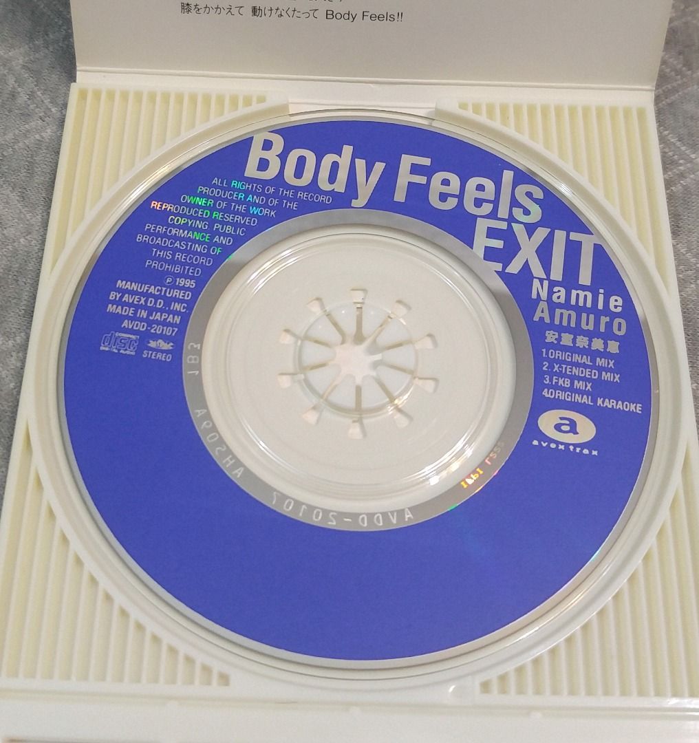 安室奈美惠 Body Feels EXIT (2) 日版 二手單曲 CD, 書籍、休閒與玩具, 樂器、音樂相關, CD、DVD在旋轉拍賣