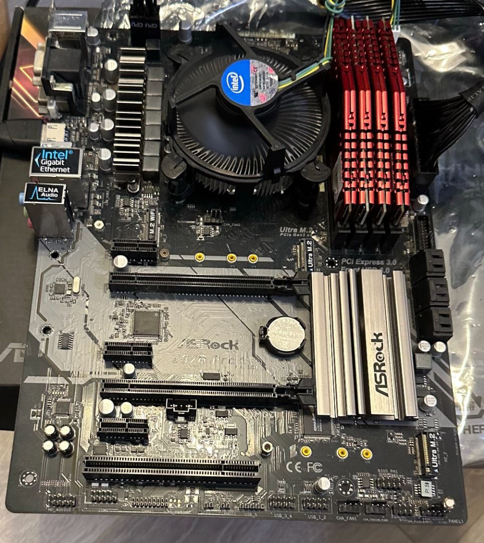 ASRock Z370 Pro4 主機板+ Intel i7-8700K CPU + 16GB DDR4 2400
