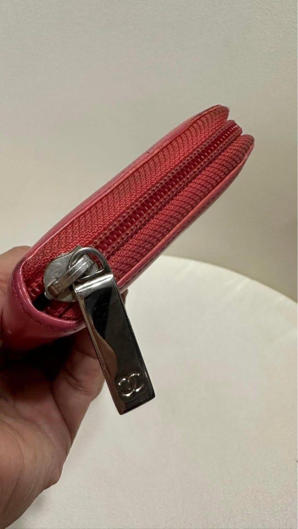 Authentic Chanel Wallet (Category: Luxury Bags & Wallets) located in Manila. Submitted by chloe_luxuries (Listing ID 1295302280, Image 3). Description: Guaranteed original Chanel Caviar Cc Zippy long wallet Still in good condition with minimal sign of usage Comes with card and dustbag Pm for more details .