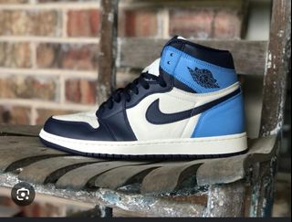 (Category: ) located in . Submitted by sneakersbae (Listing ID 1295317779, Image 1). Description: .