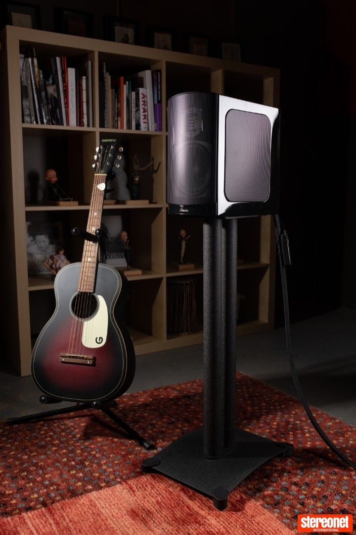 Bookshelf Reference X 6.5" dual sideways passive firing radiators