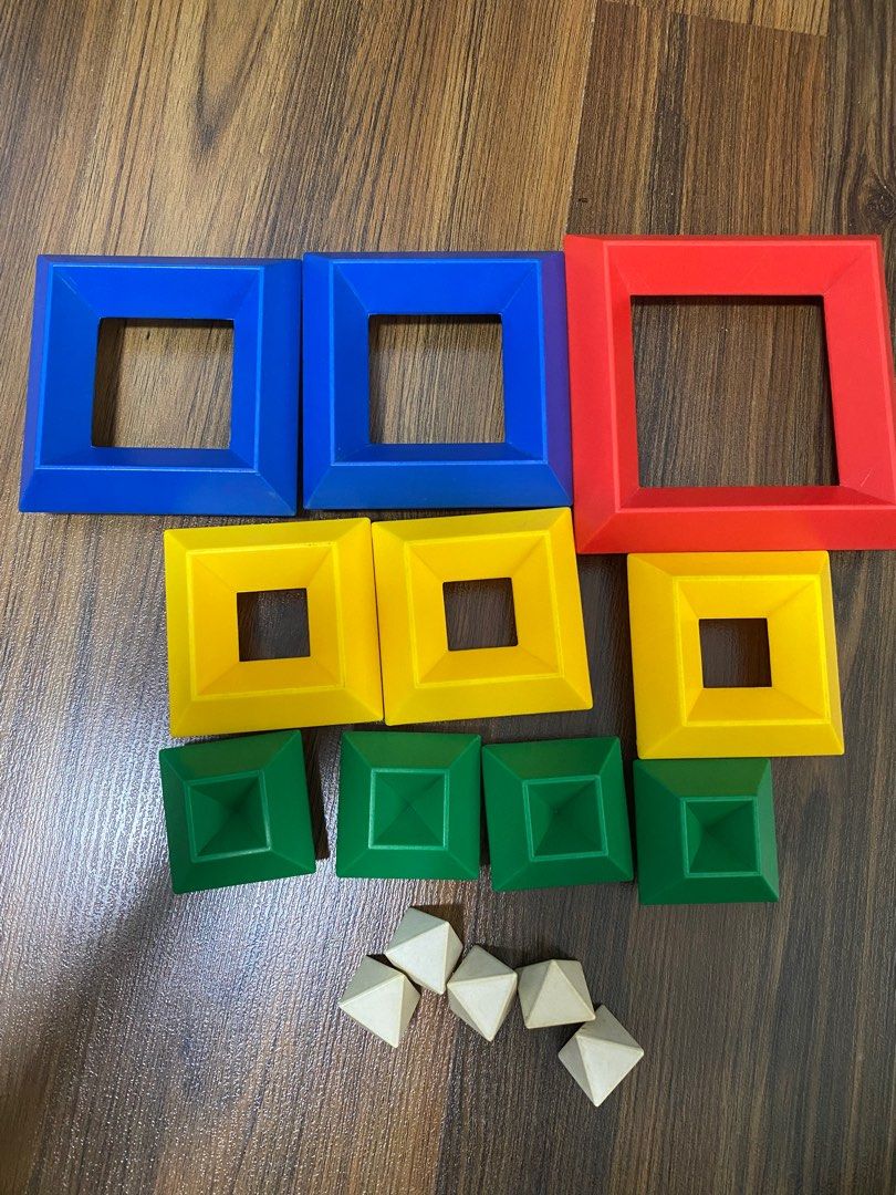 Creative Blocks (Category: Lego & Building Sets) located in Singapore. Submitted by alson_chew (Listing ID 1295273715, Image 1). Description: .