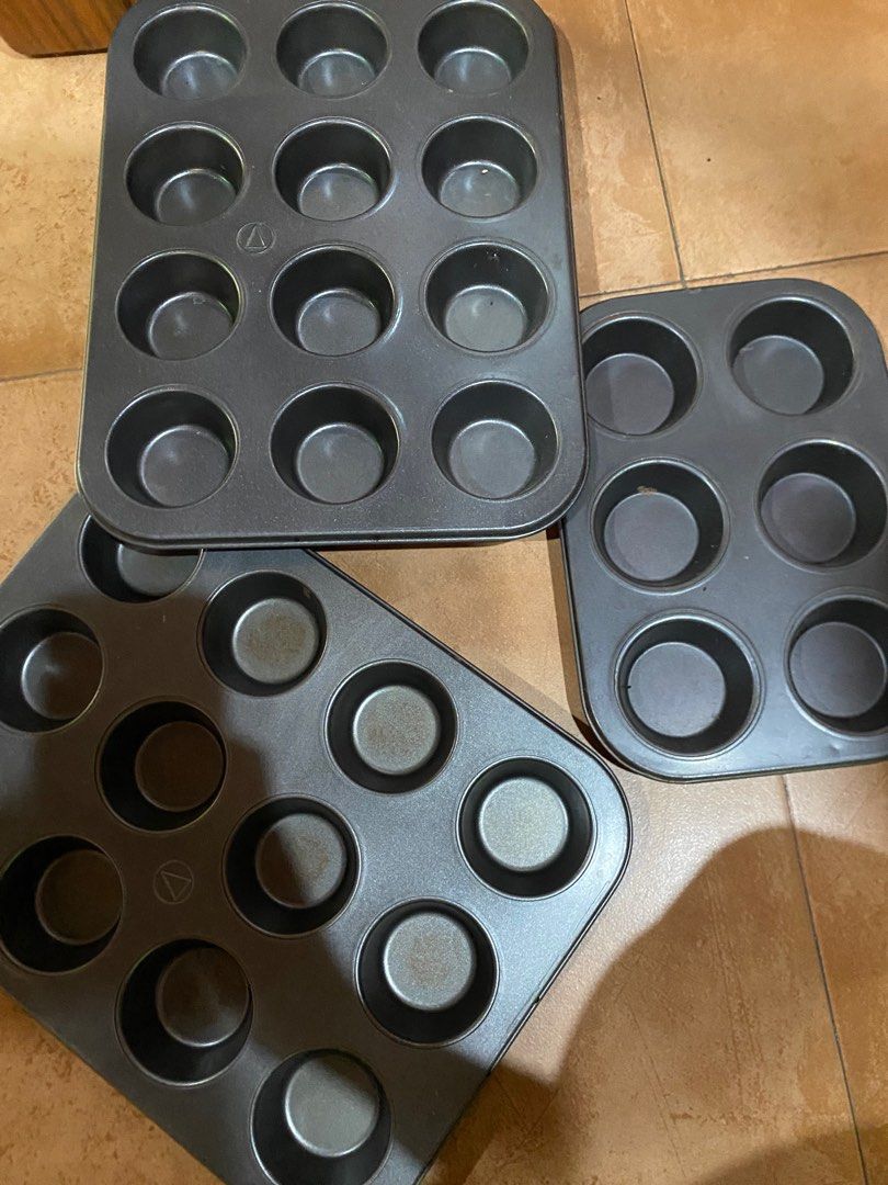 Cupcake Baking Tray- Take all for 400 (Category: Bakeware) located in Quezon City. Submitted by issalopez (Listing ID 1295292225, Image 1). Description: Take all for 400.