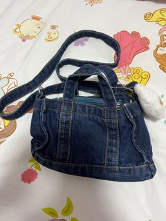 (Category: ) located in . Submitted by palmy06 (Listing ID 1295276927, Image 1). Description: .