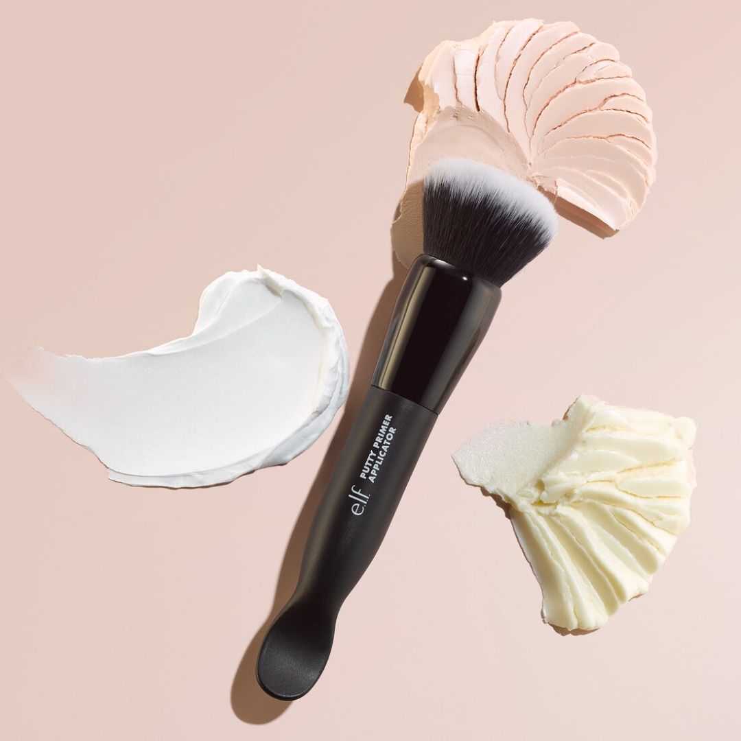 ELF PUTTY PRIMER BRUSH AND APPLICATOR (Category: Makeup) located in Manila. Submitted by juanashopbies_ph (Listing ID 1295198428, Image 1). Description: ELF PUTTY PRIMER BRUSH AND APPLICATOR What is it? A dual-ended makeup tool & buffer makeup brush for easy, sanitary putty primer application. Why we love? -Dual-ended tool includes a scoop with a primer face brush for effortless, sanitary application -Ideal for use with all putty primer products 
