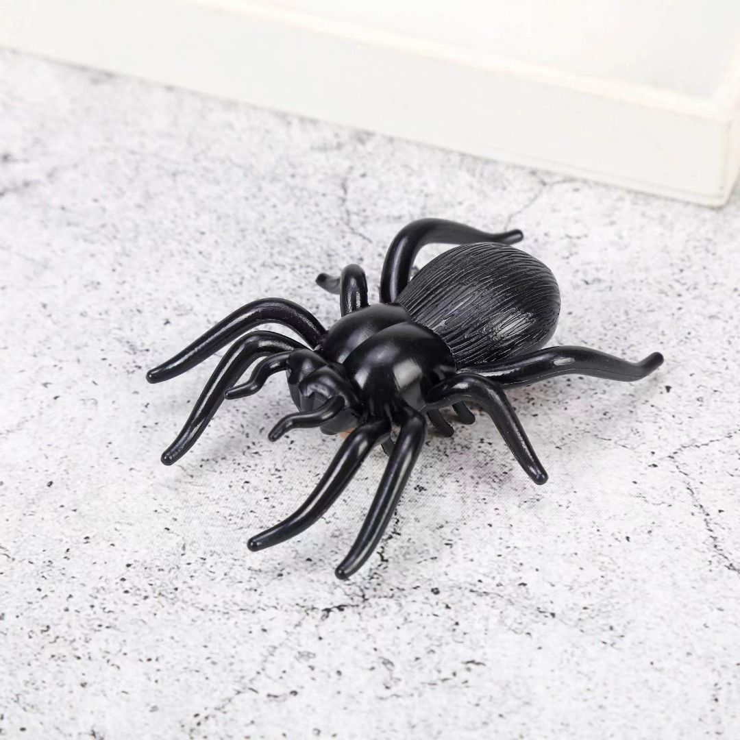 vibrating spider toy Fun Toys Battery Operated Moving and Vibrating Scorpion/ Spider For Kids or  Pets, Hobbies & Toys, Toys & Games on Carousell