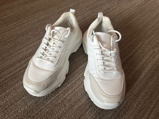 （分類：）位於 。 由 beebebala 提交（商品編號 1295329520，圖片 1）。簡介： 。