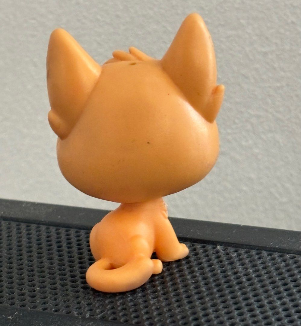 GRUMPY CAT #135 | LITTLEST PET SHOP LPS (Category: Designer & Blind Box Toys) located in Dasmarinas. Submitted by chumicollects (Listing ID 1295237879, Image 2). Description: ! AUTHENTIC FROM USA ! ! RFS: QUITTING ! ! NEGOTIABLE FOR SURE BUYERS ! PAYMENT: 💸 GCASH / MAYA 🚫 CASH ON DELIVERY 📦 BUYER SHOULDERS SF 😔 NO RUSH SHIPPING LOC: 📍DASMARIÑAS, CAVITE.