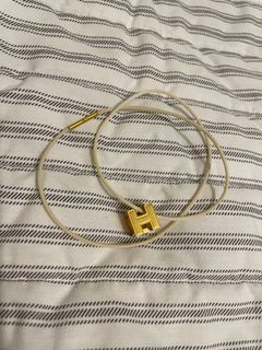 （分類：）位於 。 由 just__preloved 提交（商品編號 1295302375，圖片 1）。簡介： 。