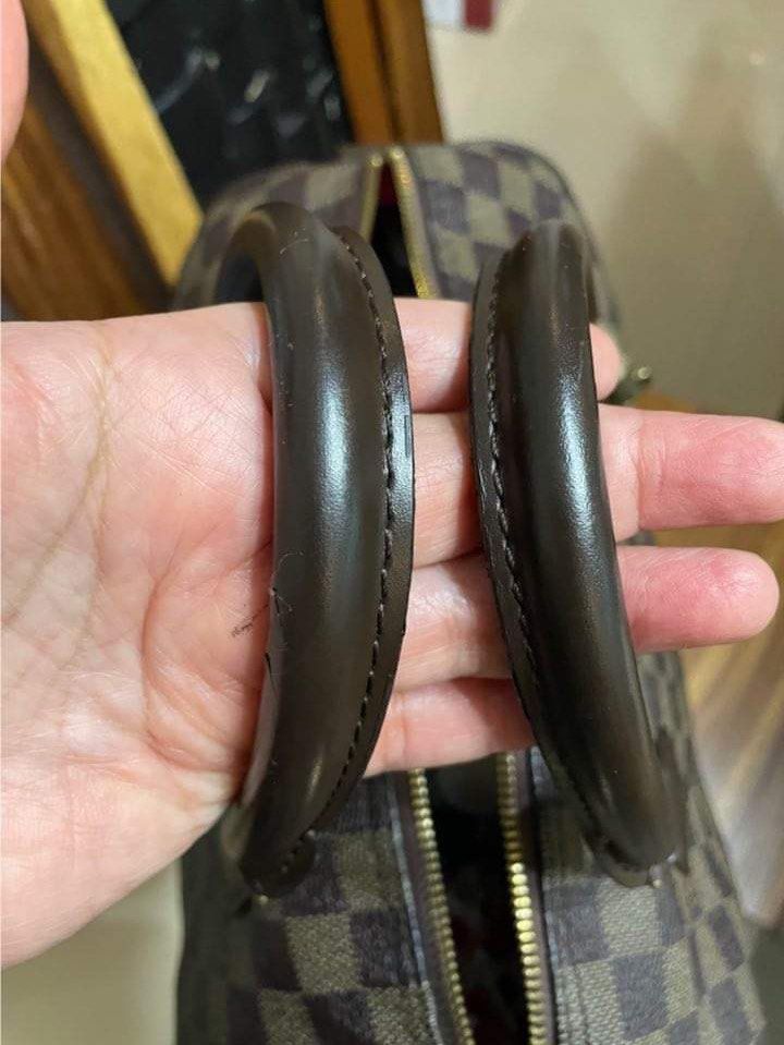 LV (Category: Luxury Bags & Wallets) located in Quezon City. Submitted by emseg30 (Listing ID 1295285376, Image 3). Description: sobrang ganda pa at makinis.