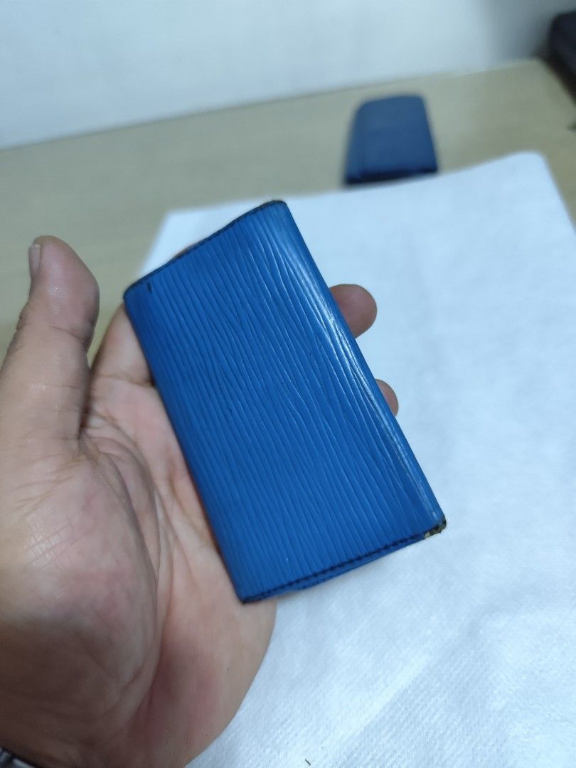 Lv epi (Category: Luxury Bags & Wallets) located in Manila. Submitted by mistej (Listing ID 1295215760, Image 3). Description: lv epi blue key holder vintage authentic guaranteed chek detaild of condition.