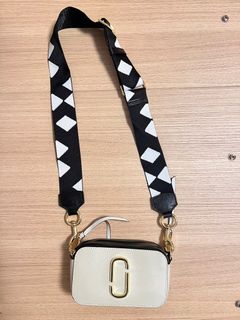 （分類：）位於 。 由 onrosey 提交（商品編號 1295278090，圖片 1）。簡介： 。